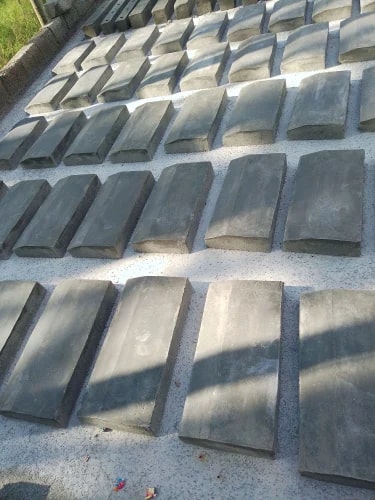 Rectangular Polished RCC Kerb Stone, for Flooring, Size : Standard