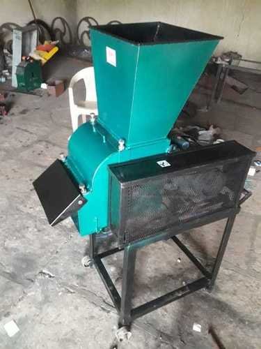 Electrical Automatic Plastic Bottle Shredding Machine, for Shredder, Power : 1-3kw, 3-6kw, 6-9kw