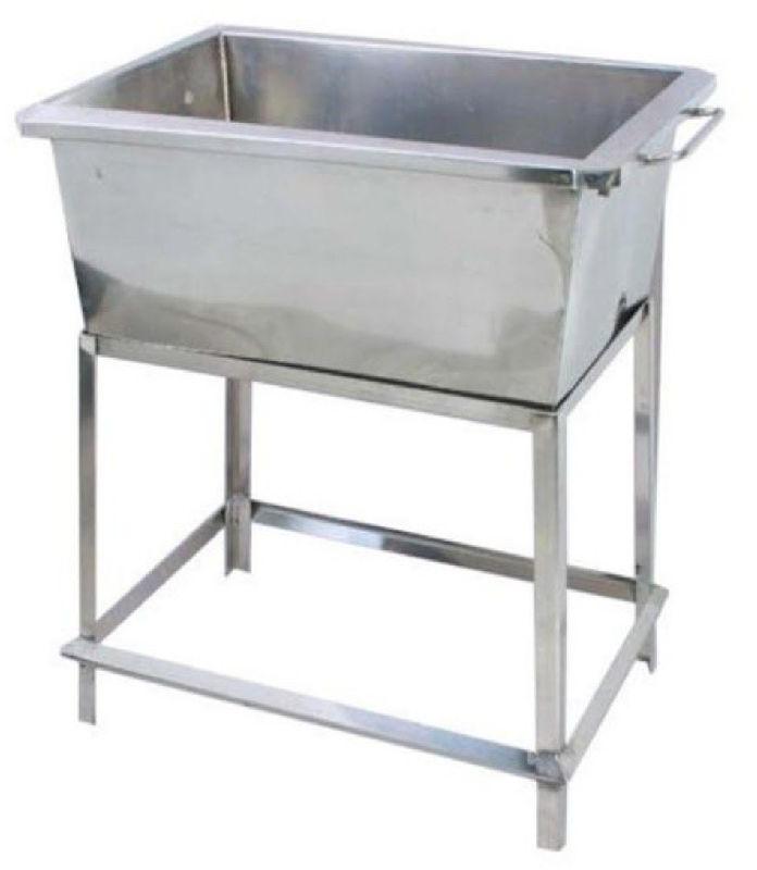 Good Strength Stainless Steel Catering Dustbin, for Outdoor Trash, Refuse Collection, Size : 15x15x12