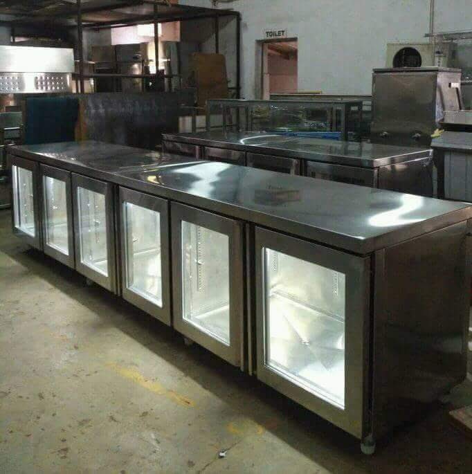 Undercounter Refrigerator with Glass Door, for Shops, Malls, Restaurant, Bakery, Feature : Excellent Strength