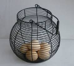 Metal Wire Egg Basket, Feature : Easy To Carry, Matte Finish, Re-usability