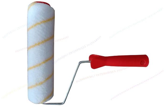 100-200gm Foam Yellow line Paint roller, Handle Material : Wood, Chrome