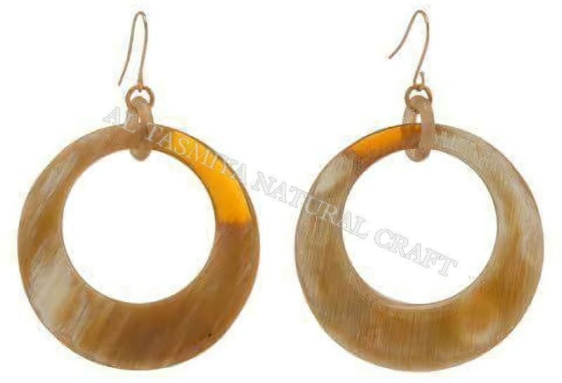 Round Polished Horn Pendant, Specialities : Natural