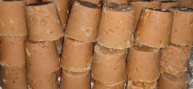 organic jaggery