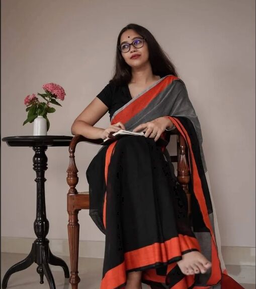 Rahi fabric Plain linen saree, Saree Length : 6.3 M (with Blouse Piece)