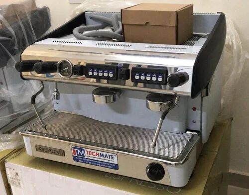 Silver 2000 W 230 V Espresso Coffee Machine, Capacity : 300 Cups/Day