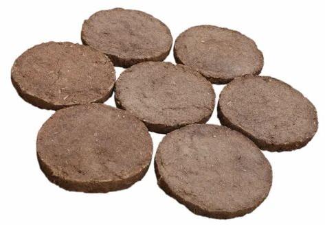 Dark Brown Hawan Cow Dung Cake, for Home, Agricultural, Shape : Round