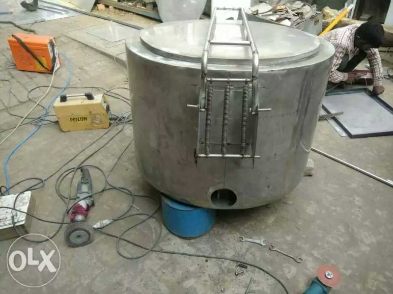 Standard bulk milk cooler