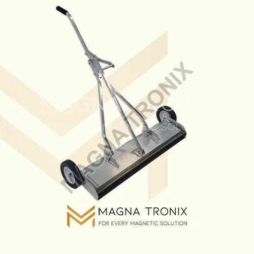Magnatronix Stainless Steel Magnetic Floor Sweeper