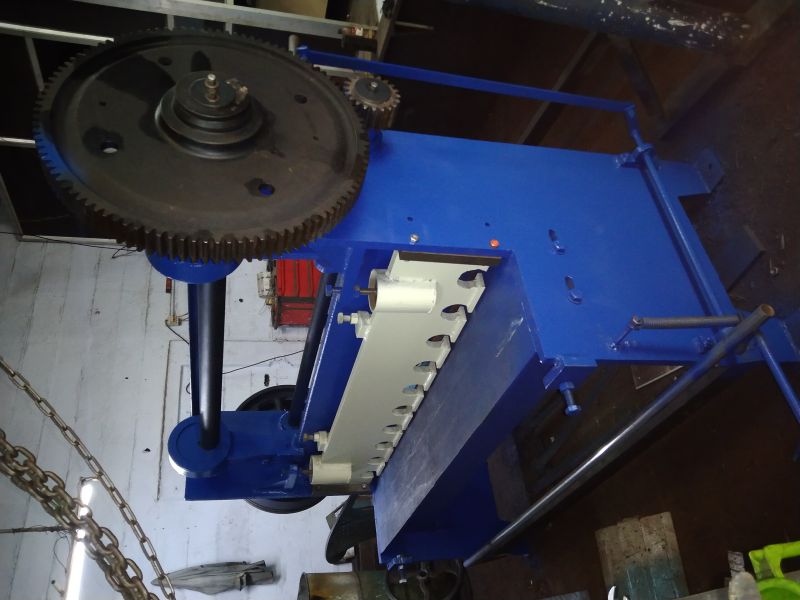 Blue Sri mathi 3-6kw Semi Automatic 3ton Mechanical Metal Sheet Shearing Machine, for Industrial