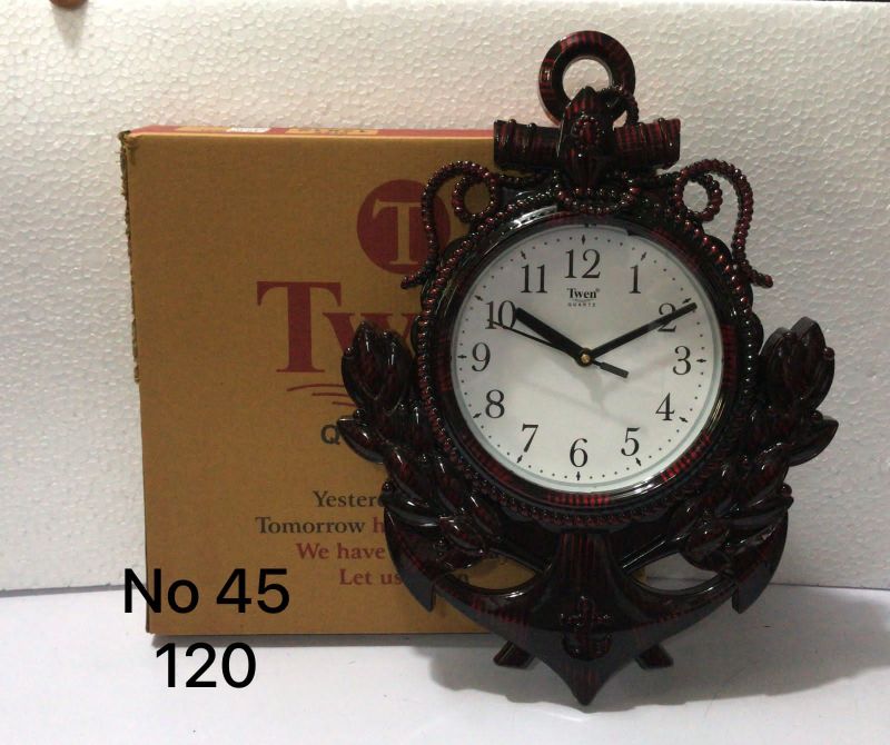 Brown Round Wall Clock Model No. 45, For Decoration, Household, Feature : Attractive Designs, Durable