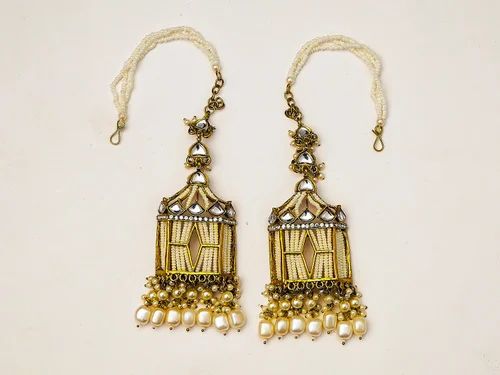 Golden Kundan Beaded Party Wear Earring, Style : Modern