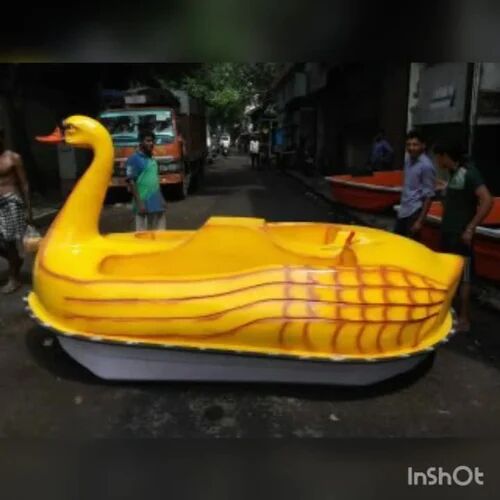 Multicolour FRP (Fiberglass) 4 Seater Paddle Boat