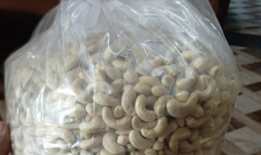 Packed Organic Finished Cashew Nuts, For Sweets, Packaging Type : Vacuum, Sachet Bag, Pp Bag, Pouch