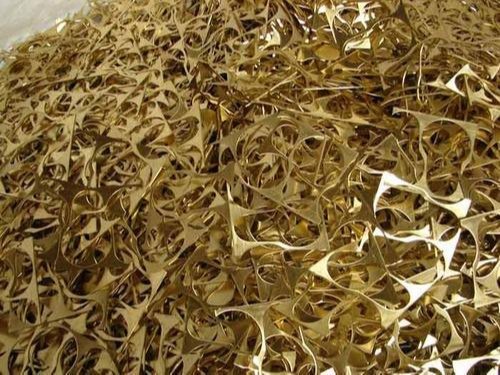 Golden 50-100kg Mill Finish Brass Scrap, for Industrial, Packaging Type : Wood Box