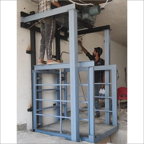 Marck Semi Automatic Hydraulic Goods Lift, For Industrial, Loading Capacity : 2000-3000kg, 1000-2000kg