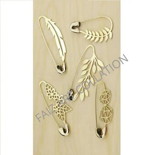 Steel Safety Pin Badge, Color : Golden