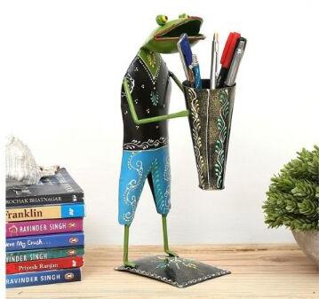 Deco Craft Iron Frog Shape Pen Holder