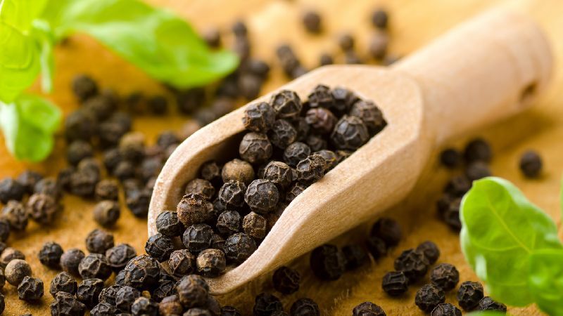 Black pepper, for Food Medicine, Spices, Cooking, Certification : FSSAI Certified