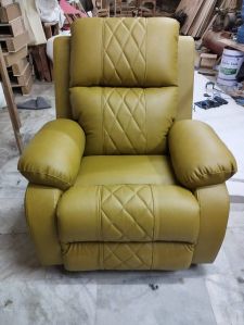 Polished Leather Manual Recliner Chair, Feature : Comfortable, Quality Tested, Soft