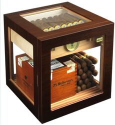 Plain Oak Wood Cigar Humidor, Shape : Rectangular, Square