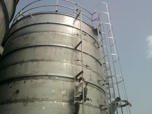 Chemical Storage Tank, Features : Excellent Finish, Long Lasting, Leak Proof, Robust Construction