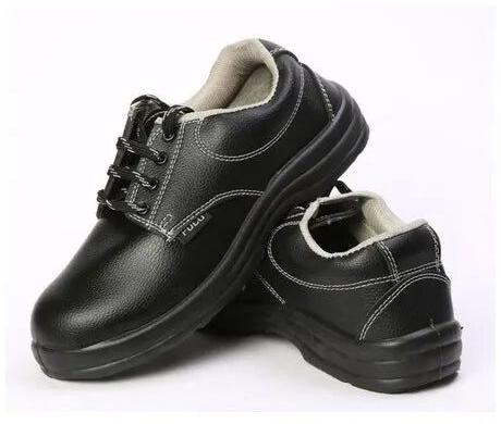 PVC Polo Shoes, Certification : ISI