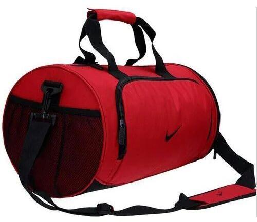 Plain Polyester Travel Duffel Bag, Color : Red Black