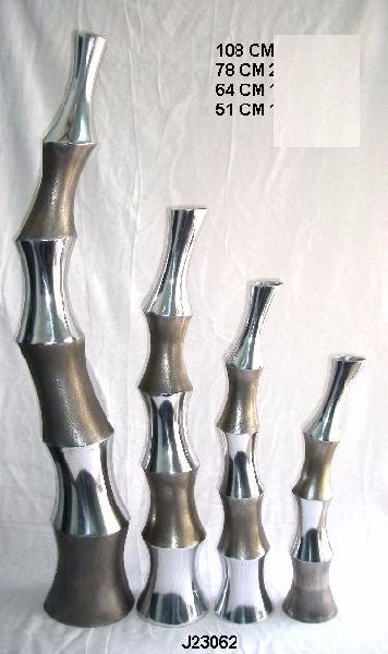 Aluminium vase Bamboo style