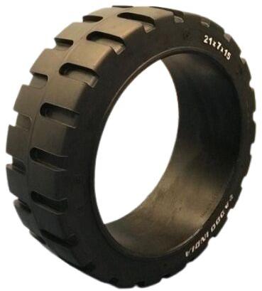 18 X 7 X 12 1/8 Press On Band Forklift Tire