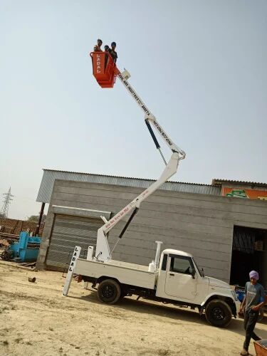 Man Lift crane, Power Source : Hydraulic