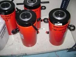 Hydraulic jacks, Capacity : >1000 Ton, 1-10 Ton, 11-40 Ton, 41-100 Ton, 101-1000 Ton