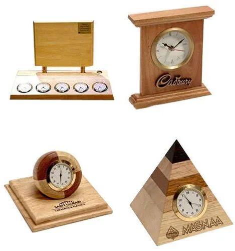 Wood Office Corporate Table Clock, Color : Brown