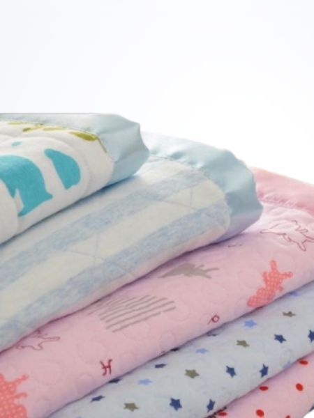 Cotton Raised Hira Baby Blanket, for Home, Bed, Sofa, Travel, Hotel, Packaging Type : Zip Bags