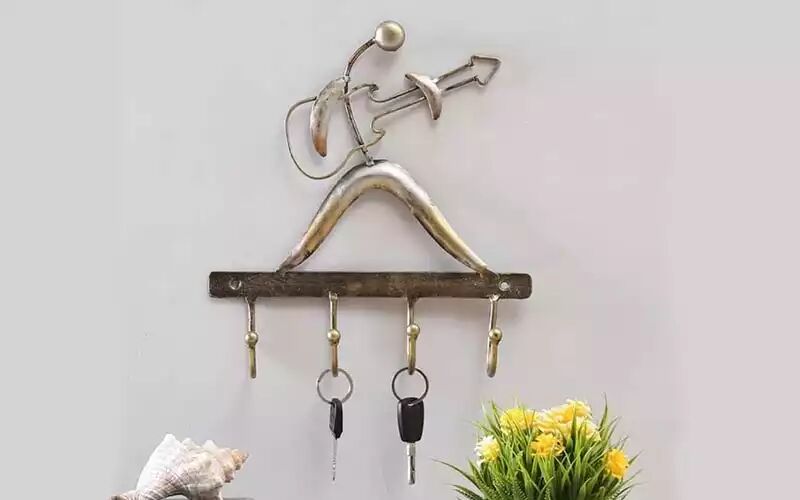 Metal Guitar Hook Wall Decor, Color : Brown