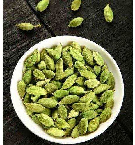 Organic Fresh Green Cardamom, for Spices, Packaging Type : Plastic Packet