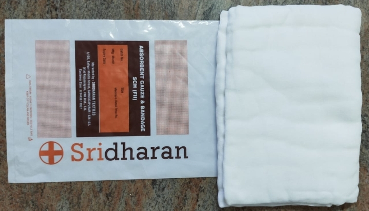 White Absorbent Cotton Gauze, for Medical Use, Feature : High Fluid Absorbency