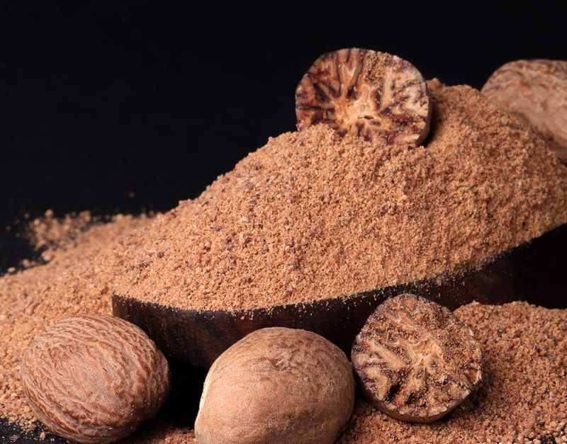 Raw Natural Nutmeg Powder, for Cooking, Spices, Food Medicine, Certification : FSSAI Certified