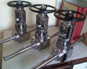 Alloy Steel Globe Valves, Port Size : 0.1mm-5cm, 2cm-50cm, 51cm-60cm, 6cm-20cm