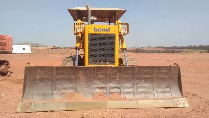 Beml D50A Bulldozer rentals, Power : 67 Kw