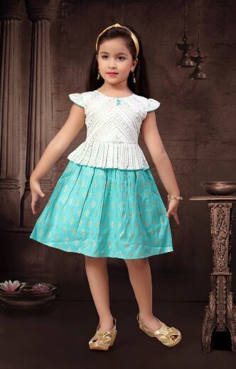 Girls Printed Choli Frock, Size : 16x20 sizes