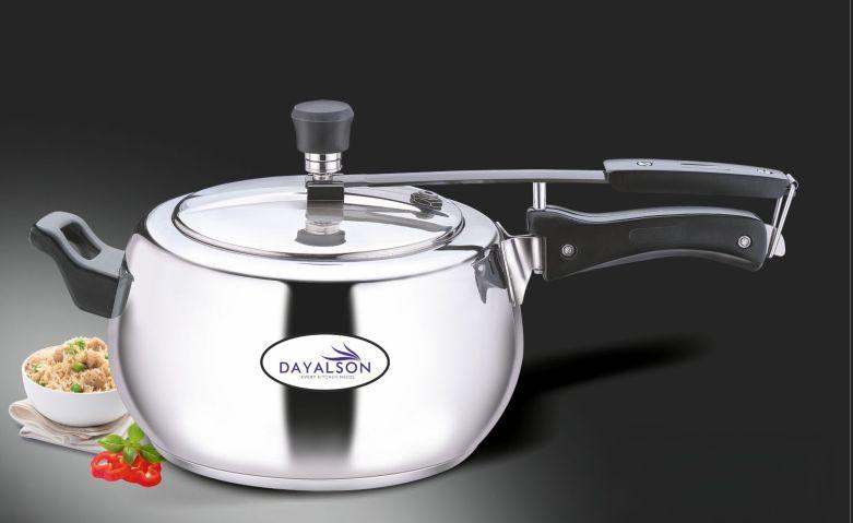 DAYALSON TRYPLY steel pressure cooker, Size : 5L, Model Number : contura