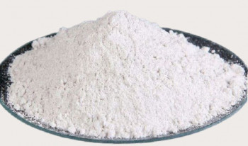 Magnesium carbonate plastic and rubber grade