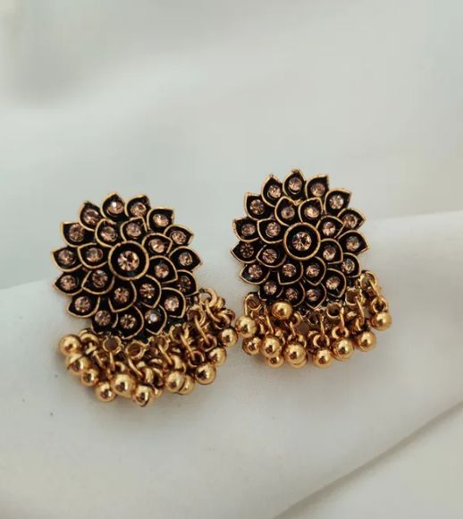 Polished Gold Toned Stud Earrings, Packaging Type : Plastic Packet