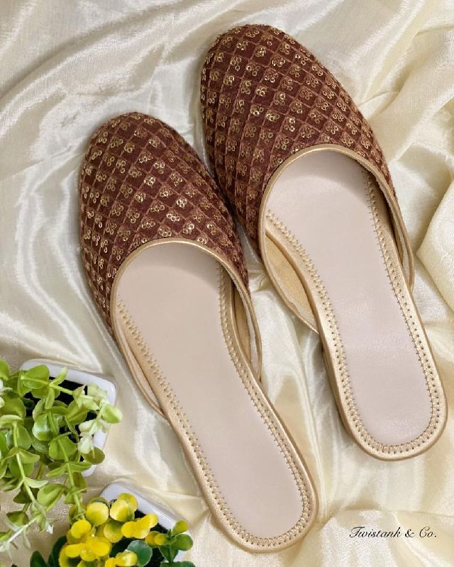 Ladies Slippers, Size : 6×12 UK, Feature : 50-100gm at Best Price in Delhi