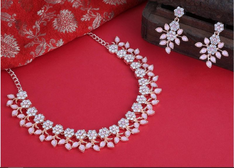 Elegent white and rose stone neck set