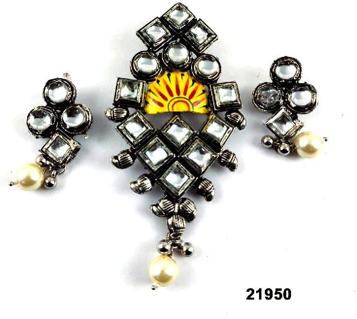 Premium oxidised  yellow kundan pendant set