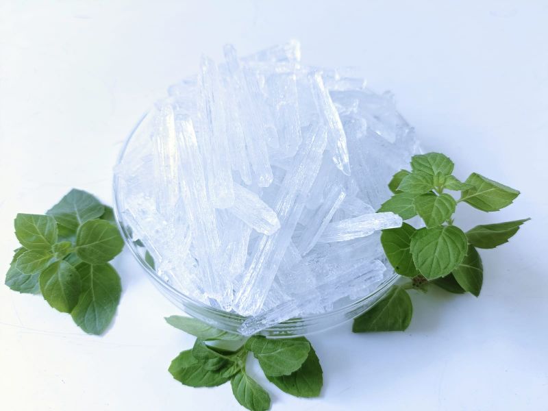 Menthol Crystals, Purity : 99.5%
