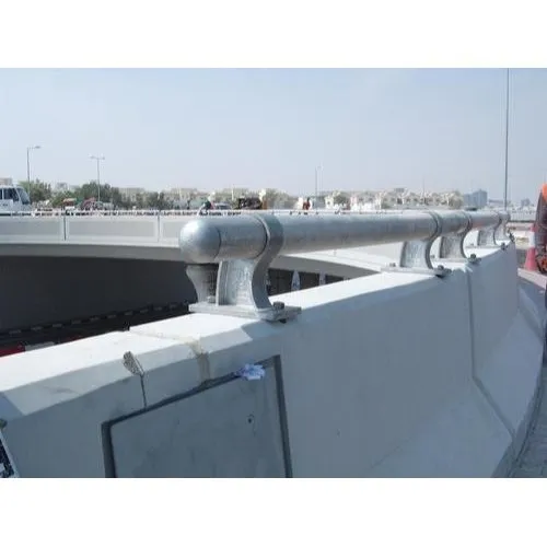 Aluminium Road Guard Rail G10, Ground Floor, Udyog Mandir No 2