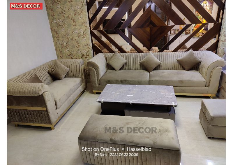 Wood Overlapping Lining Modern Sofa Set at Rs 85,000 / 4 2 Seater Sofa